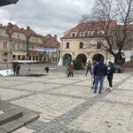 08.11.2021. Sandomierz. Plan filmowy serialu „Ojciec Mateusz” / Grażyna Szlęzak-Wójcik / Radio Kielce