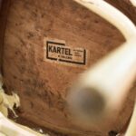 19.01.2022. Kielce. Dwa wyjątkowe krzesła trafiły do zbiorów Muzeum Historii Kielc / Jarosław Kubalski / Radio Kielce