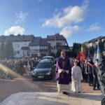 27.11.2021. Połaniec. Pogrzeb Jacka Tarnowskiego / Grażyna Szlęzak-Wójcik / Radio Kielce