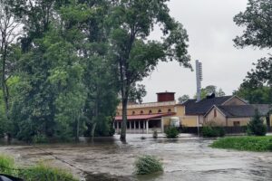 06.08.2021. Solec-Zdrój. Ulewne deszcze zalały ulice i pola / Urząd Gminy Solec-Zdrój