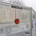 01.01.2022. Wodzisław. Rynek. Wystawa "...ocalić od zapomnienia" / Marta Gajda-Kruk / Radio Kielce