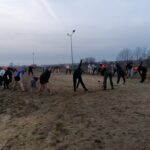 02.01.2022. Skalbmierz. Morsowanie członków Klubu Kazimierskie Morsy Endorfina / Marta Gajda-Kruk / Radio Kielce