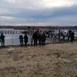 02.01.2022. Skalbmierz. Morsowanie członków Klubu Kazimierskie Morsy Endorfina / Marta Gajda-Kruk / Radio Kielce