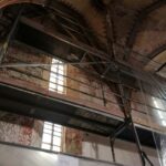 17.01.2022. Strożyska. Prace konserwatorsko-architektoniczne w kościele parafialnym / Marta Gajda-Kruk / Radio Kielce