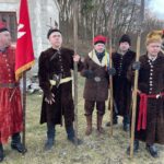 29.01.2022. Wiązownica Kolonia. Marsz Szlakiem Powstania Styczniowego. Na zdjęciu: Grupa Rekonstrukcji Historycznej ze Staszowa / Grażyna Szlęzak-Wójcik / Radio Kielce