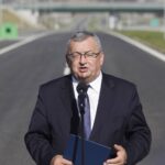 Na zdjęciu: Andrzej Adamczyk - minister infrastruktury / Fot. Jarosław Kubalski - Radio Kielce