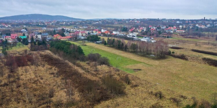 14.01.2022. Kielce. Działki leżące pomiędzy ulicą Zagórską, a Wydryńską / Jarosław Kubalski / Radio Kielce