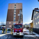 17.01.2022. Kielce. Oderwany tynk na bloku przy ul. Wapiennikowej / Jarosław Kubalski / Radio Kielce