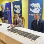 15.01.2022. Sandomierz. Spotkanie przedstawicieli Konfederacji z mieszkańcami. Na zdjęciu (od lewej): Dawid Kurowski - Ruch Narodowy Konfederacja, Krzysztof Bosak - poseł Konfederacji i Krzysztof Janke - partia KORWiN / Anna Głąb / Radio Kielce