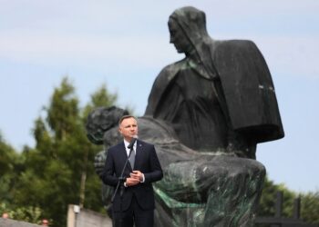 12.07.2021. Michniów. Obchody Dnia Walki i Męczeństwa Wsi Polskiej w 78. rocznicę pacyfikacji wsi Michniów. Na zdjęciu: Andrzej Duda - prezydent RP / Wiktor Taszłow / Radio Kielce