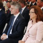 12.07.2021. Michniów. Obchody Dnia Walki i Męczeństwa Wsi Polskiej w 78. rocznicę pacyfikacji wsi Michniów. Na zdjęciu (od lewej): Krzysztof Słoń - senator, Agata Wojtyszek - poseł / Wiktor Taszłow / Radio Kielce