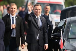 12.07.2021. Michniów. Obchody Dnia Walki i Męczeństwa Wsi Polskiej w 78. rocznicę pacyfikacji wsi Michniów. Na zdjęciu (w środku): Andrzej Duda - prezydent RP / Wiktor Taszłow / Radio Kielce