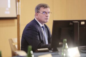 27.01.2022. Kielce. Sesja Sejmiku Województwa Świętokrzyskiego. Na zdjęciu: Andrzej Pruś - przewodniczący Sejmiku Województwa Świętokrzyskiego / Wiktor Taszłow / Radio Kielce