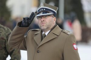 21.12.2021. Kielce. Obchody Dnia Pamięci Poległych na Misjach na kieleckiej Bukówce. Na zdjęciu: Adam Włoczewski - komendant Centrum Przygotowań do Misji Zagranicznych / Wiktor Taszłow / Radio Kielce