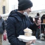 24.12.2021. Kielce. Wigilia dla samotnych, ubogich i bezdomnych / Wiktor Taszłow / Radio Kielce