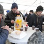 24.12.2021. Kielce. Wigilia dla samotnych, ubogich i bezdomnych / Wiktor Taszłow / Radio Kielce