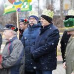 06.01.2022. Brzezinki. Orszak Trzech Króli. Na zdjęciu (w środku, od lewej): Tomasz Lato - wójt Masłowa, Mirosław Gębski - starosta kielecki / Wiktor Taszłow / Radio Kielce