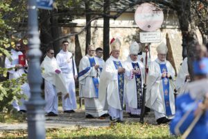 02.10.2021. Kielce. Msza św. z okazji 850-lecia Bazyliki Katedralnej / Wiktor Taszłow / Radio Kielce