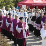 02.10.2021. Kielce. Msza św. z okazji 850-lecia Bazyliki Katedralnej / Wiktor Taszłow / Radio Kielce