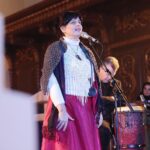 Na zdjęciu: Basia Stepniak-Wilk z zespołem / Fot. Wiktor Taszłow - Radio Kielce