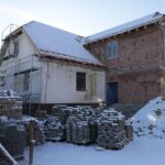 07.01.2022. Piekoszów. Budowa kina / Wiktor Taszłow / Radio Kielce