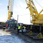 07.01.2022. Gołuchów. Podnoszenie wykolejonej lokomotywy / Wiktor Taszłow / Radio Kielce