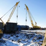 07.01.2022. Gołuchów. Podnoszenie wykolejonej lokomotywy / Wiktor Taszłow / Radio Kielce