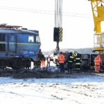 07.01.2022. Gołuchów. Podnoszenie wykolejonej lokomotywy / Wiktor Taszłow / Radio Kielce