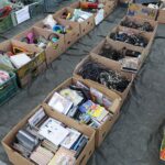 08.01.2022. Kielce. Giełda kolekcjonerska / Wiktor Taszłow / Radio Kielce