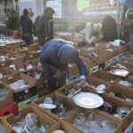 08.01.2022. Kielce. Giełda kolekcjonerska / Wiktor Taszłow / Radio Kielce