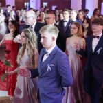 08.01.2022. Kielce. Hotel Binkowski. Studniówka II LO im. Jana Śniadeckiego w Kielcach i I Społecznego LO w Kielcach / Wiktor Taszłow / Radio Kielce