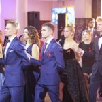 08.01.2022. Kielce. Hotel Binkowski. Studniówka II LO im. Jana Śniadeckiego w Kielcach i I Społecznego LO w Kielcach / Wiktor Taszłow / Radio Kielce