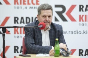 09.01.2022. Studio Polityczne Radia Kielce. Na zdjęciu: Jarosław Karyś - PiS / Wiktor Taszłow / Radio Kielce
