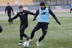 10.01.2022. Kielce. Trening Korony Kielce / Wiktor Taszłow / Radio Kielce