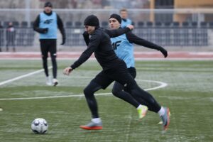 10.01.2022. Kielce. Trening Korony Kielce / Wiktor Taszłow / Radio Kielce