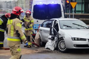 10.01.2022. Kielce. Wypadek na skrzyżowaniu ul. Żelaznej i Czarnowskiej / Wiktor Taszłow / Radio Kielce