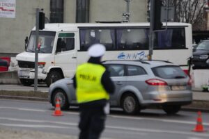 10.01.2022. Kielce. Wypadek na skrzyżowaniu ul. Żelaznej i Czarnowskiej / Wiktor Taszłow / Radio Kielce