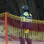 11.01.2022. Kielce. Policja patroluje stoki narciarskie / Wiktor Taszłow / Radio Kielce