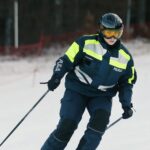 11.01.2022. Kielce. Policja patroluje stoki narciarskie / Wiktor Taszłow / Radio Kielce