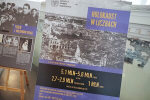 13.01.2022. Chmielnik. Wystawa „Zagłada Żydów europejskich” / Wiktor Taszłow / Radio Kielce