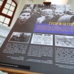 13.01.2022. Chmielnik. Wystawa „Zagłada Żydów europejskich” / Wiktor Taszłow / Radio Kielce