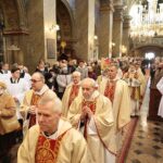 11.11.2021. Kielce. Bazylika katedralna. Msza święta w intencji Ojczyzny / Wiktor Taszłow / Radio Kielce