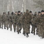 22.01.2022. Cedzyna. Wspólne ćwiczenia WOT i PSP / Wiktor Taszłow / Radio Kielce