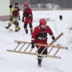 22.01.2022. Cedzyna. Wspólne ćwiczenia WOT i PSP / Wiktor Taszłow / Radio Kielce
