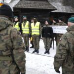 23.01.2022. Białogon. Marsz Pamięci upamiętniający 159. rocznicę wybuchu powstania styczniowego / Wiktor Taszłow / Radio Kielce