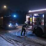 25.01.2022. Ciosowa, gm. Miedziana Góra. Pożar drewnianego domu / Wiktor Taszłow / Radio Kielce