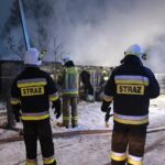 25.01.2022. Ciosowa, gm. Miedziana Góra. Pożar drewnianego domu / Wiktor Taszłow / Radio Kielce