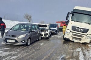 20.01.2022. Świątniki. Karambol / Policja