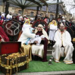 06.01.2018 Kielce. Orszaki Trzech Króli spotkały się na Placu Jana Pawła II / Jarosław Kubalski / Radio Kielce