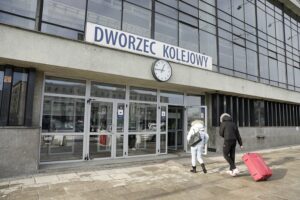 24.01.2022 Kielce. Dworzec PKP / Jarosław Kubalski / Radio Kielce